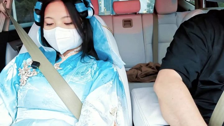 [馨馨]cosplay系列~(贝贝+炮击+户外+入体)简介：[馨馨]cosplay系列~(贝贝+炮击+户外+入体)
https://mypikpak.com/s/VOocWEsq3SenM-Fpc7c6WQjdo2