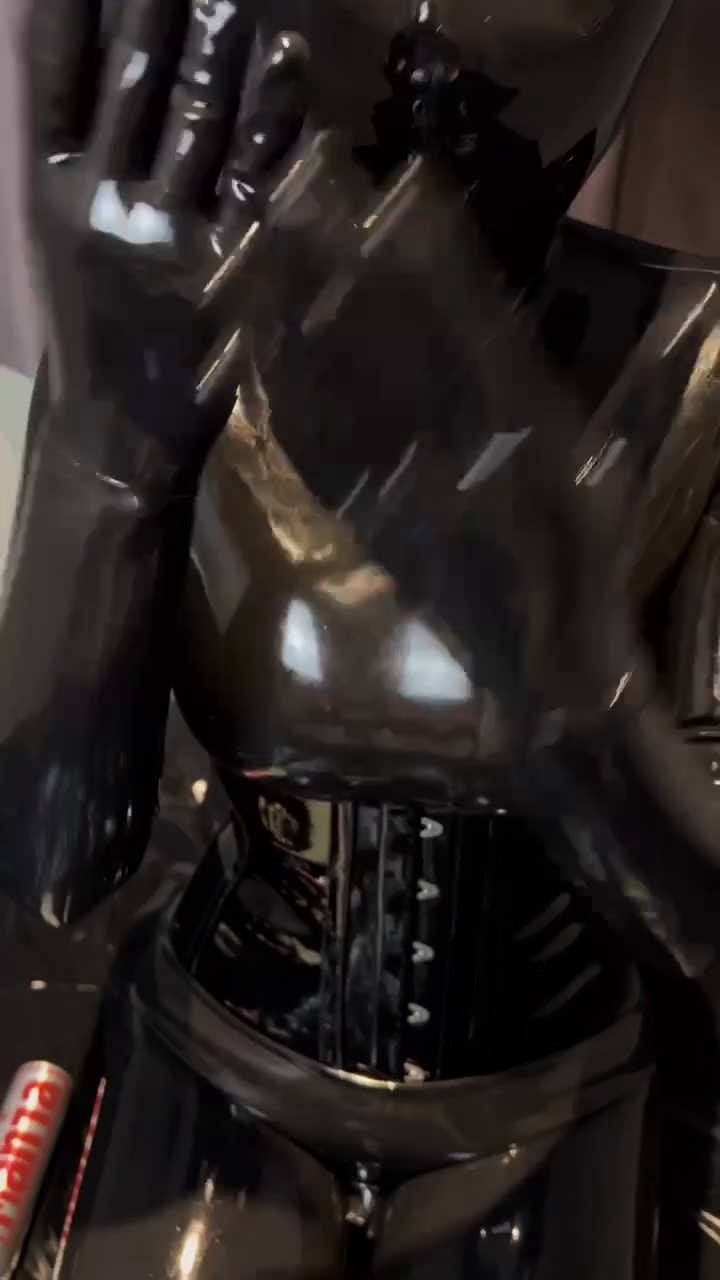 人形乳胶娃娃
https://mypikpak.com/s/VOsumtdGgBs-YC2kF4L6rN1Lo2