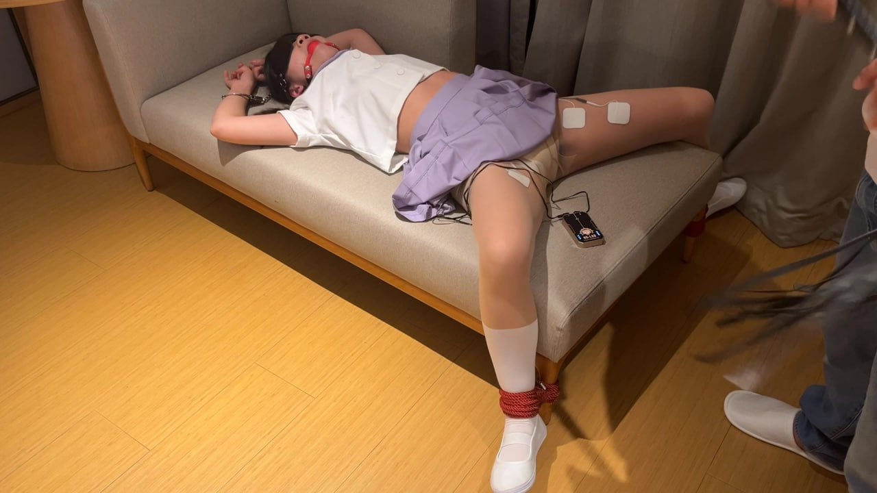 【粉丝的体验之任人宰割的臭脚妹妹】JK+白一带+手铐+强制开脚+郊狼+SP+AV棒+强制GC+哭着求饶  臭脚妹妹 强制 GC 求饶
https://mypikpak.com/s/VOhIoqwvUlSY9sb5Tufh-Oejo2