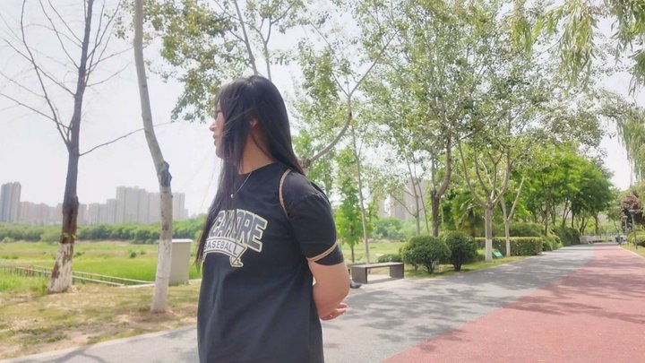 羞死了 双人室外捆绑 访谈 蹦跳 路人异样的眼光 像看猴一样，内心害羞 害怕 刺激 感觉很丢人.mp4
https://mypikpak.com/s/VOupJuh0JKSFJNiSiBosyRsKo2