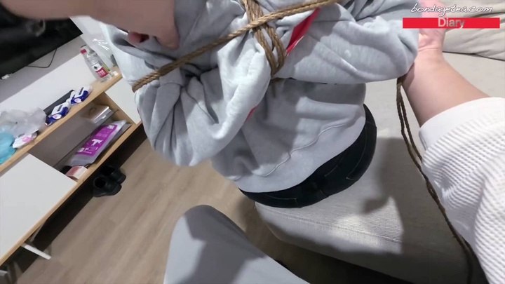 小美女第二次约绳子开拓奇妙世界
https://mypikpak.com/s/VOwYRdk-wOWgAGpirLQt1wkco2