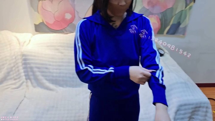 扮演真实被捆绑的女学生2 真空穿校服 一字马展示 大字捆绑 胶带封嘴.mp4
https://mypikpak.com/s/VOwgQlXTXw9LyLM9j5q2P8NWo2