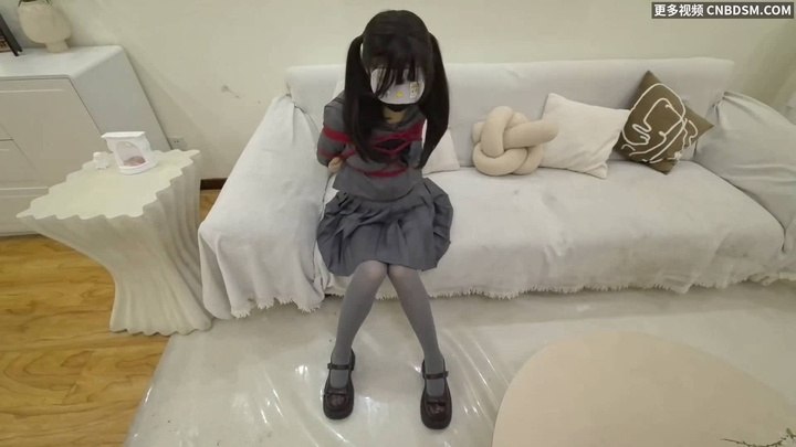 连体肉丝+灰色丝袜JK，入体小药丸、小高手分腿驷马+跪立+龟甲缚手腿并缚+滴蜡拍打妹妹+真空袋体验.mp4
https://mypikpak.com/s/VOxoCfboivhm-Ul5TB6zUszKo2