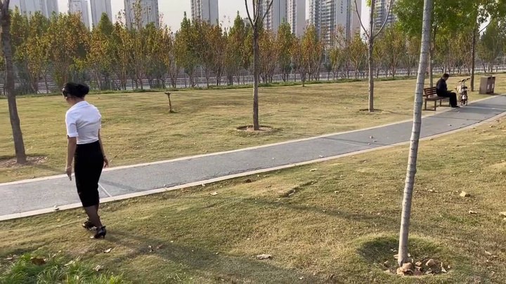 萌妹子室外一步裙.mp4
https://mypikpak.com/s/VOzVV_44Fx2oyMagOUbxgr5fo2