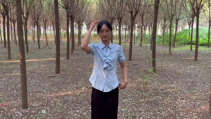 萌妹职业装高跟鞋五花镣铐外出.mp4
https://mypikpak.com/s/VOzVVa52Fx2oyMagOUbxgrBro2