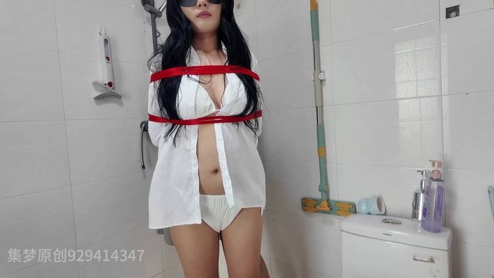 浴室紧缚（二）.mp4
https://mypikpak.com/s/VOza5y6fbKyQmH1YGkIcpM-5o2